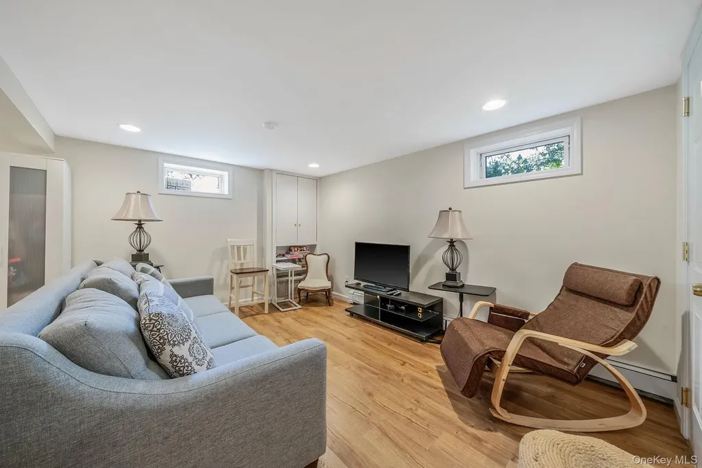 24 Locust Road Wading River NY 11792