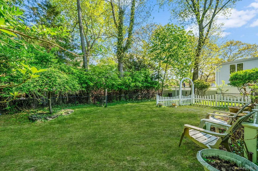 24 Locust Road Wading River NY 11792