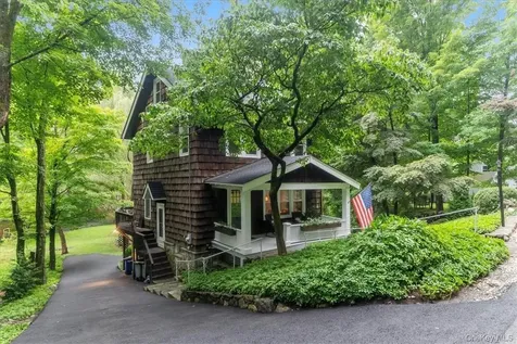 28 Inningwood Road Ossining NY 10562