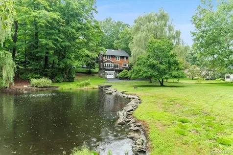 28 Inningwood Road Ossining NY 10562