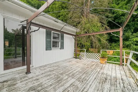 2296 Crompond Road Cortlandt Manor NY 10567