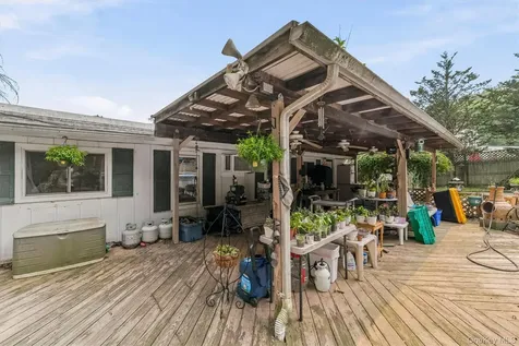 2296 Crompond Road Cortlandt Manor NY 10567