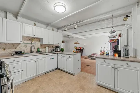 2296 Crompond Road Cortlandt Manor NY 10567