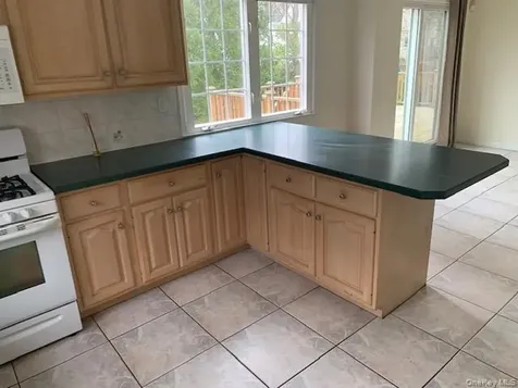 81 Woodlawn Avenue New Rochelle NY 10804
