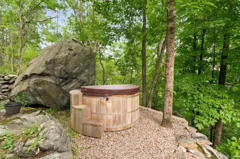 131 Ice Pond Road Brewster NY 10509