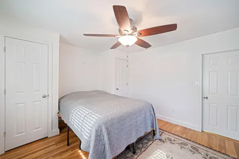 16 Valentine Road Shoreham NY 11786