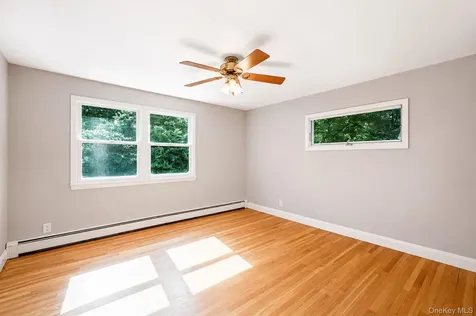16 Valentine Road Shoreham NY 11786