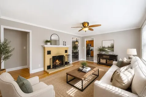 16 Valentine Road Shoreham NY 11786