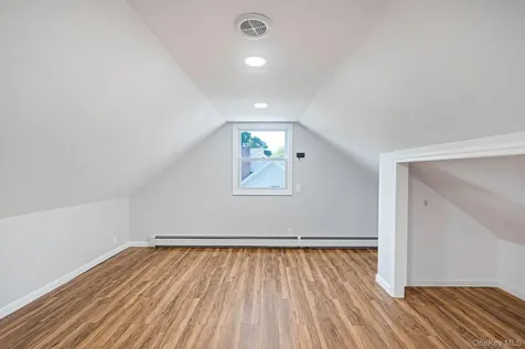 16 Valentine Road Shoreham NY 11786
