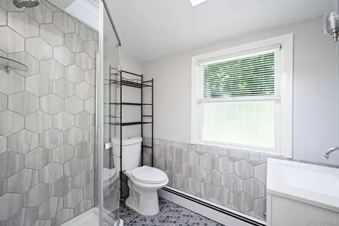 16 Valentine Road Shoreham NY 11786