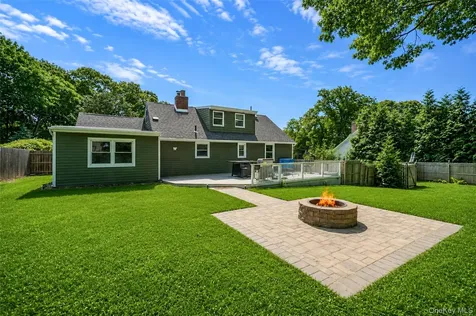 16 Valentine Road Shoreham NY 11786