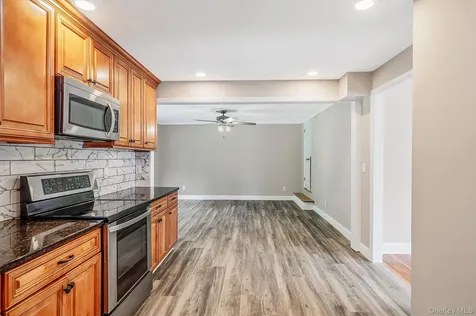 16 Valentine Road Shoreham NY 11786