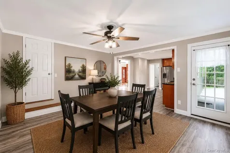 16 Valentine Road Shoreham NY 11786