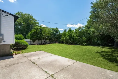 75 Melanie Lane Syosset NY 11791