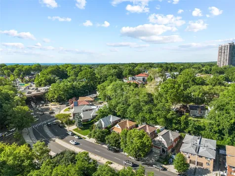 6907 Little Neck Parkway Glen Oaks NY 11004