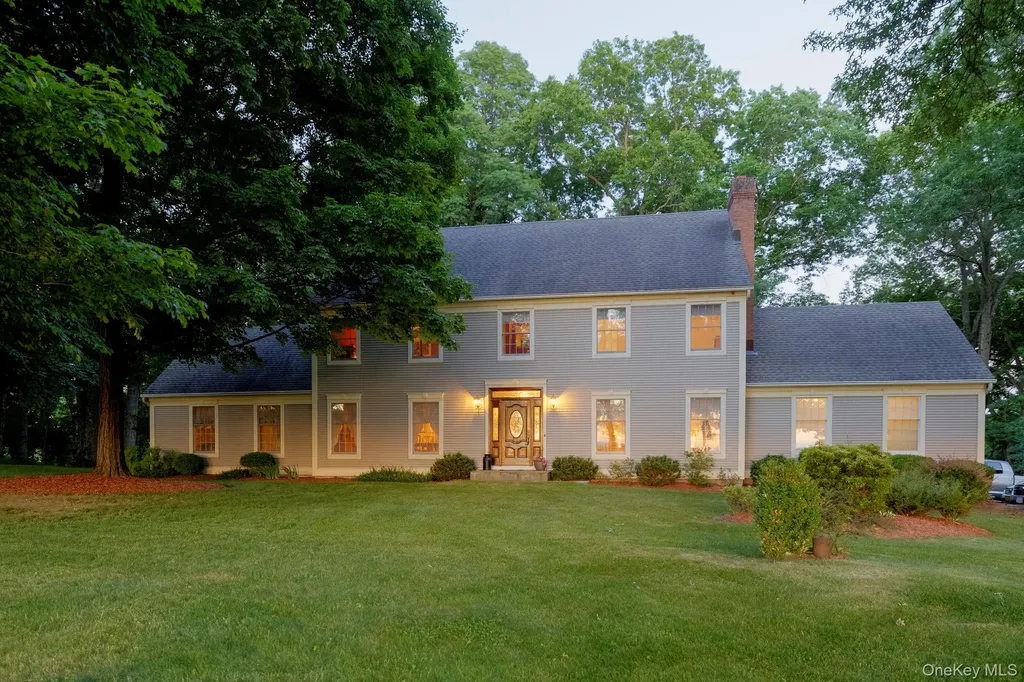 107 Moffat Road Washingtonville NY 10992