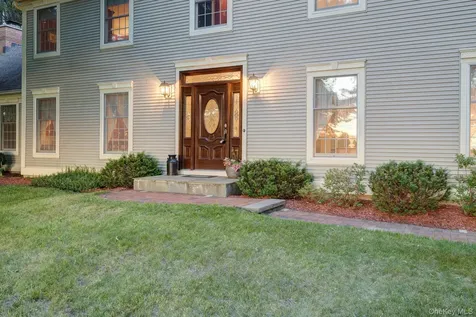 107 Moffat Road Washingtonville NY 10992
