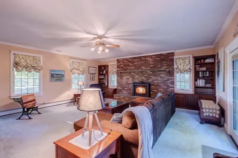107 Moffat Road Washingtonville NY 10992