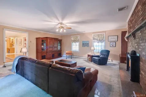 107 Moffat Road Washingtonville NY 10992