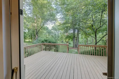 107 Moffat Road Washingtonville NY 10992