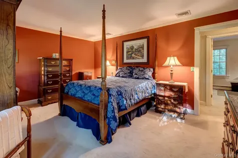 107 Moffat Road Washingtonville NY 10992