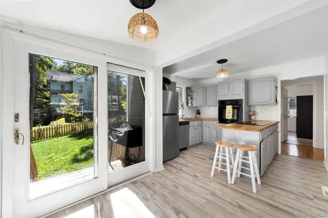238 Tomahawk Street Yorktown Heights NY 10598