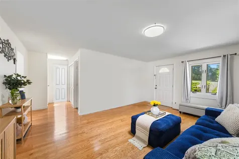 238 Tomahawk Street Yorktown Heights NY 10598