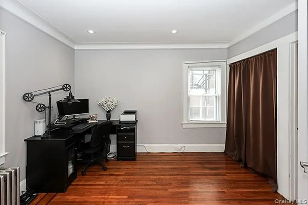 194 Holly Avenue Hempstead NY 11550
