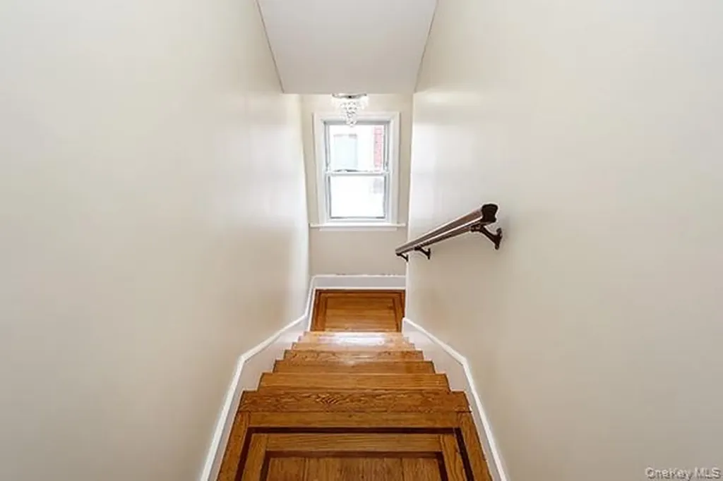 194 Holly Avenue Hempstead NY 11550