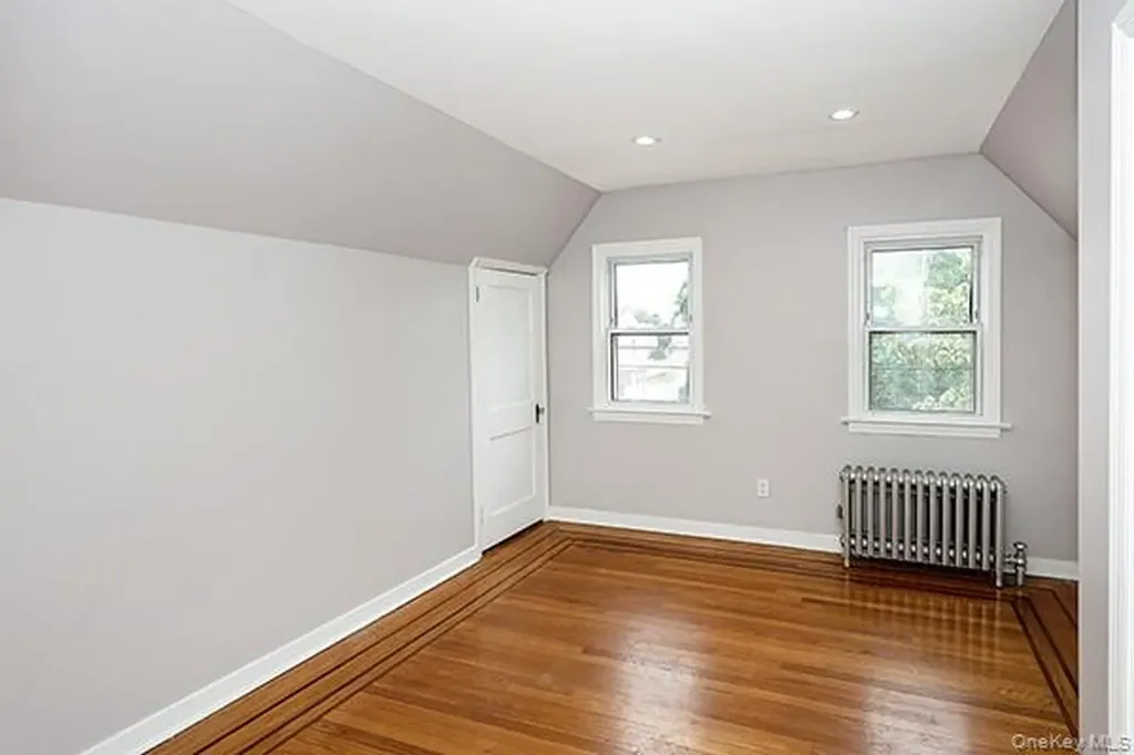 194 Holly Avenue Hempstead NY 11550