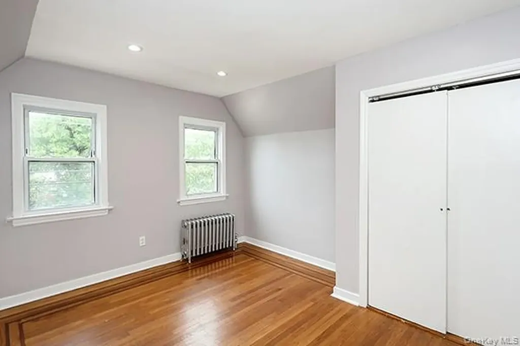 194 Holly Avenue Hempstead NY 11550