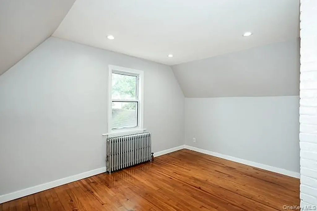 194 Holly Avenue Hempstead NY 11550