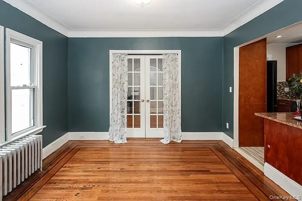 194 Holly Avenue Hempstead NY 11550