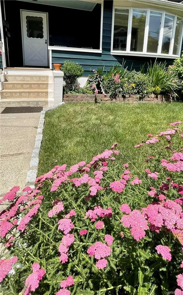 3 Elizabeth Place Nyack NY 10960