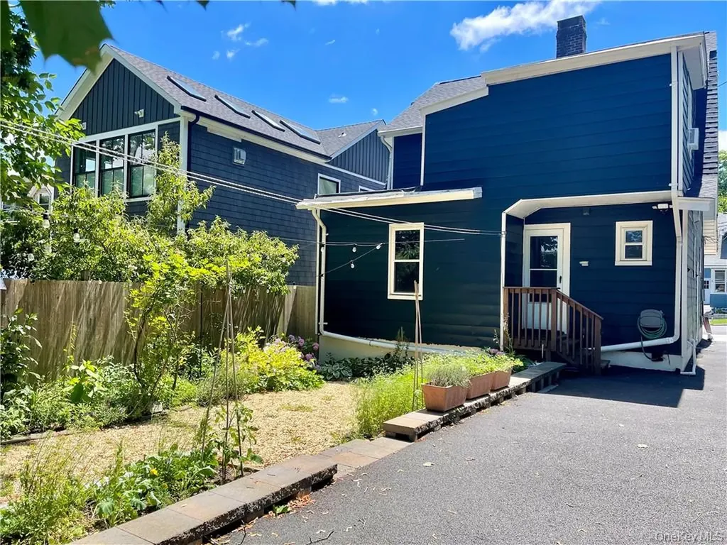 3 Elizabeth Place Nyack NY 10960