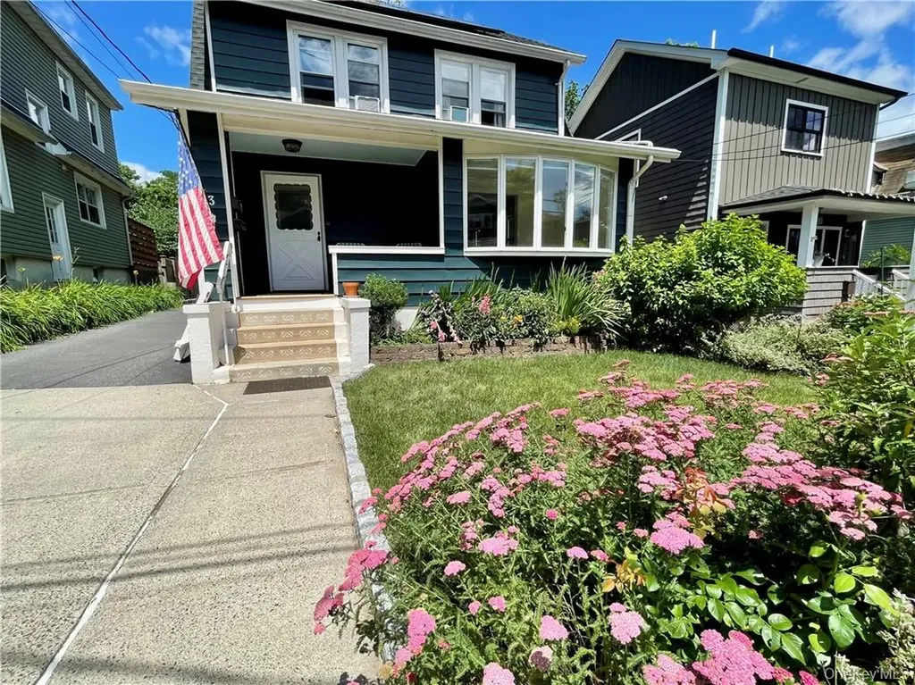 3 Elizabeth Place Nyack NY 10960