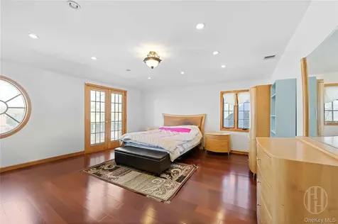 13035 126th Street South Ozone Park NY 11420