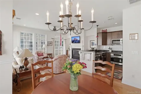 23 Mariners Walk Oyster Bay NY 11771