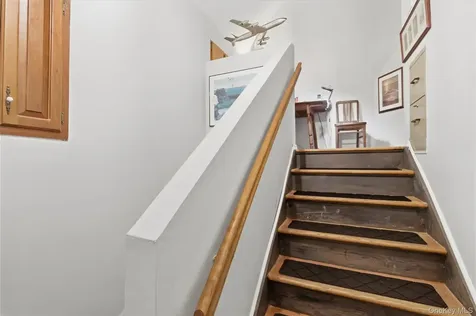 23 Mariners Walk Oyster Bay NY 11771