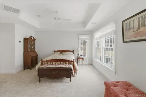 23 Mariners Walk Oyster Bay NY 11771