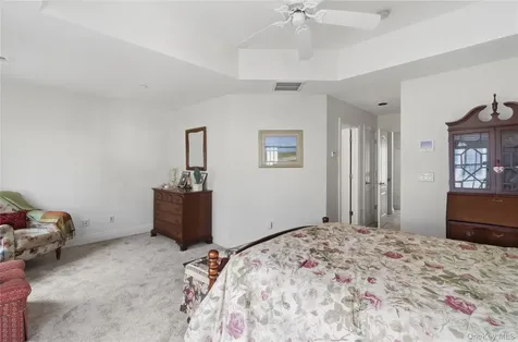 23 Mariners Walk Oyster Bay NY 11771