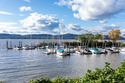4 Lighthouse Landing Sleepy Hollow NY 10591
