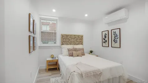 2424 Esplanade Avenue Bronx NY 10469