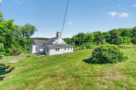 29-35 Bowen Court Holmes NY 10512