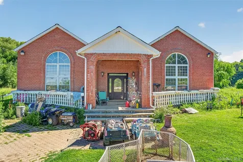 29-35 Bowen Court Holmes NY 10512