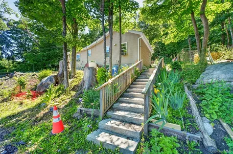 29-35 Bowen Court Holmes NY 10512