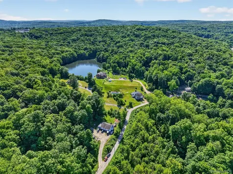 29-35 Bowen Court Holmes NY 10512
