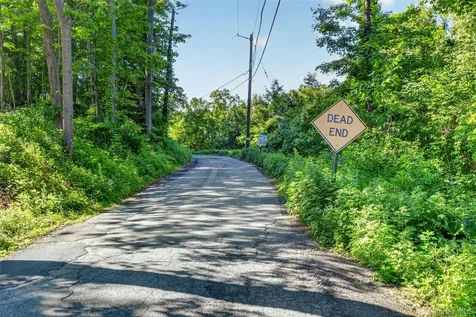 29-35 Bowen Court Holmes NY 10512