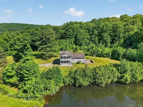 29-35 Bowen Court Holmes NY 10512