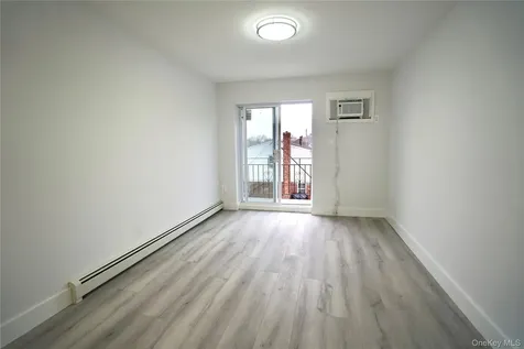 4658 161st Street Flushing NY 11358